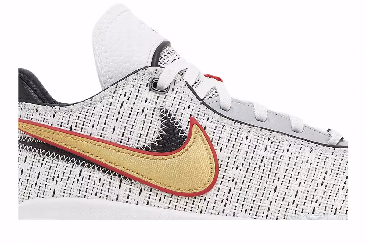 Nike LeBron 20 GS The Debut, view 3