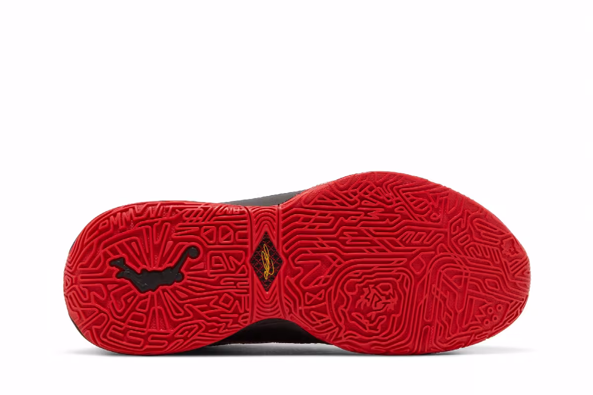 Nike LeBron 20 GS Trinity, view 5
