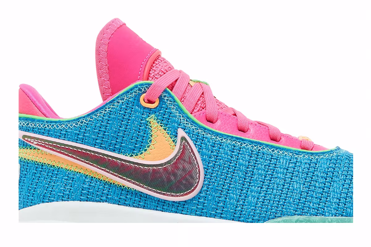 Nike LeBron 20 GS Laser Blue, view 3