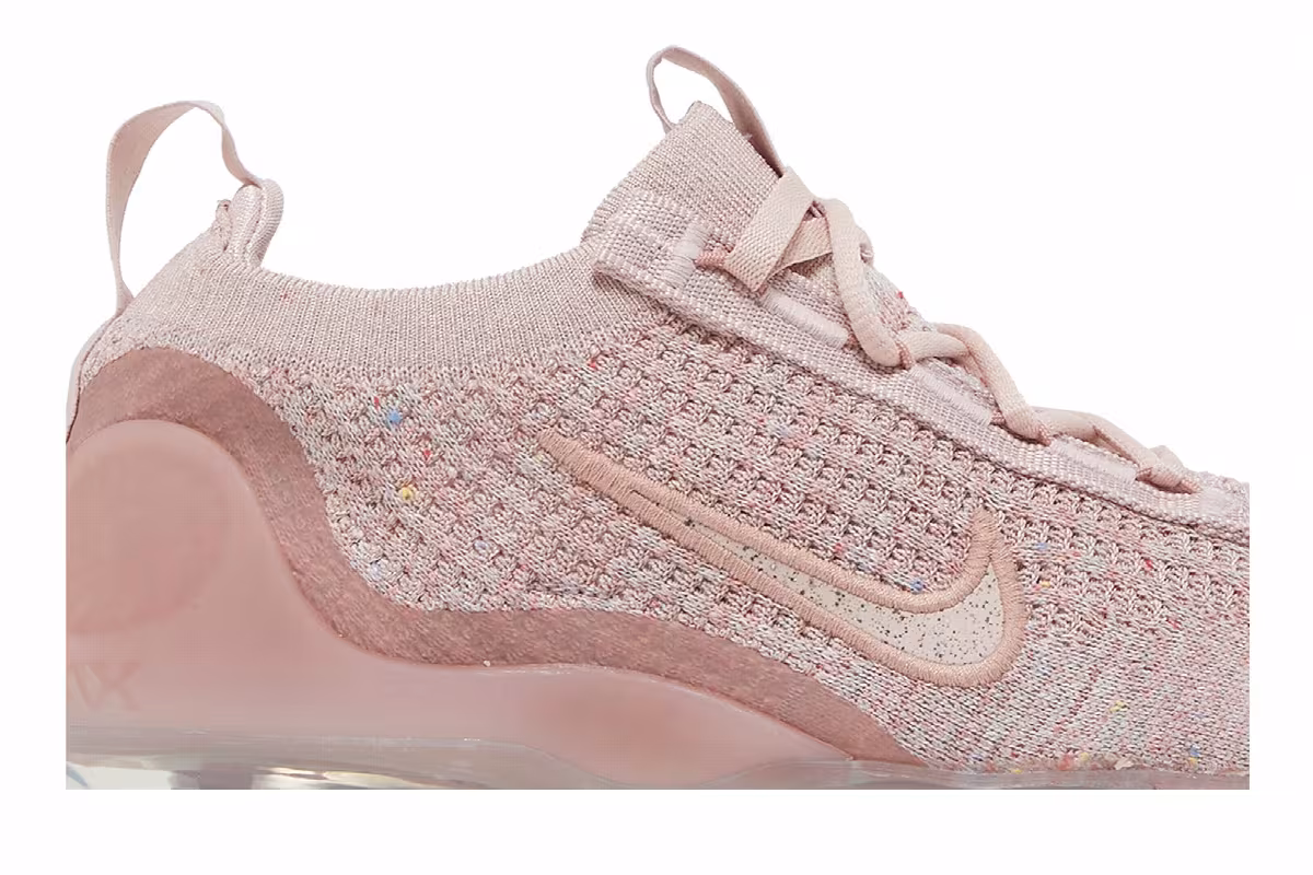 Nike Women's Air VaporMax 2021 Flyknit Pink Oxford, view 3