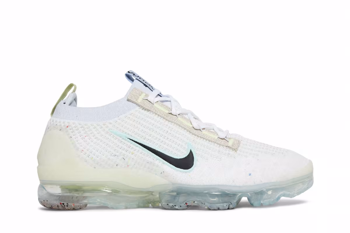 Nike Air VaporMax 2021 Flyknit Mismatched Swoosh - White, view 2