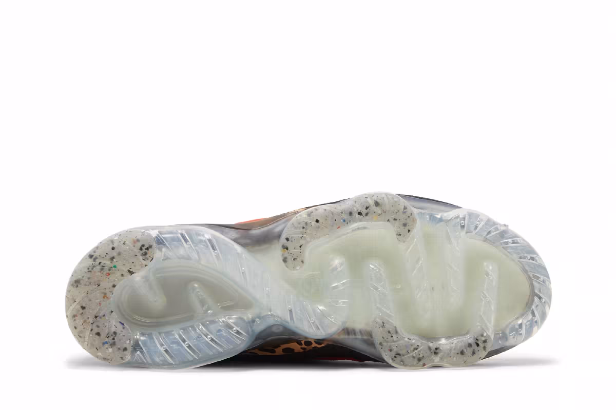 Nike Women's Air Vapormax 2021 Flyknit Leopard, view 5