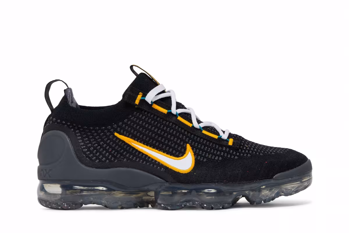 Nike Air VaporMax 2021 Flyknit Black University Gold, view 2