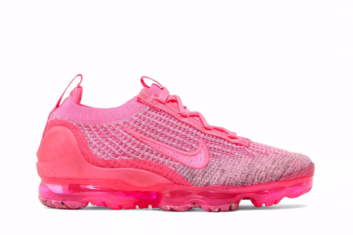 Nike Women's Air VaporMax 2021 Flyknit Hyper Pink, view 2