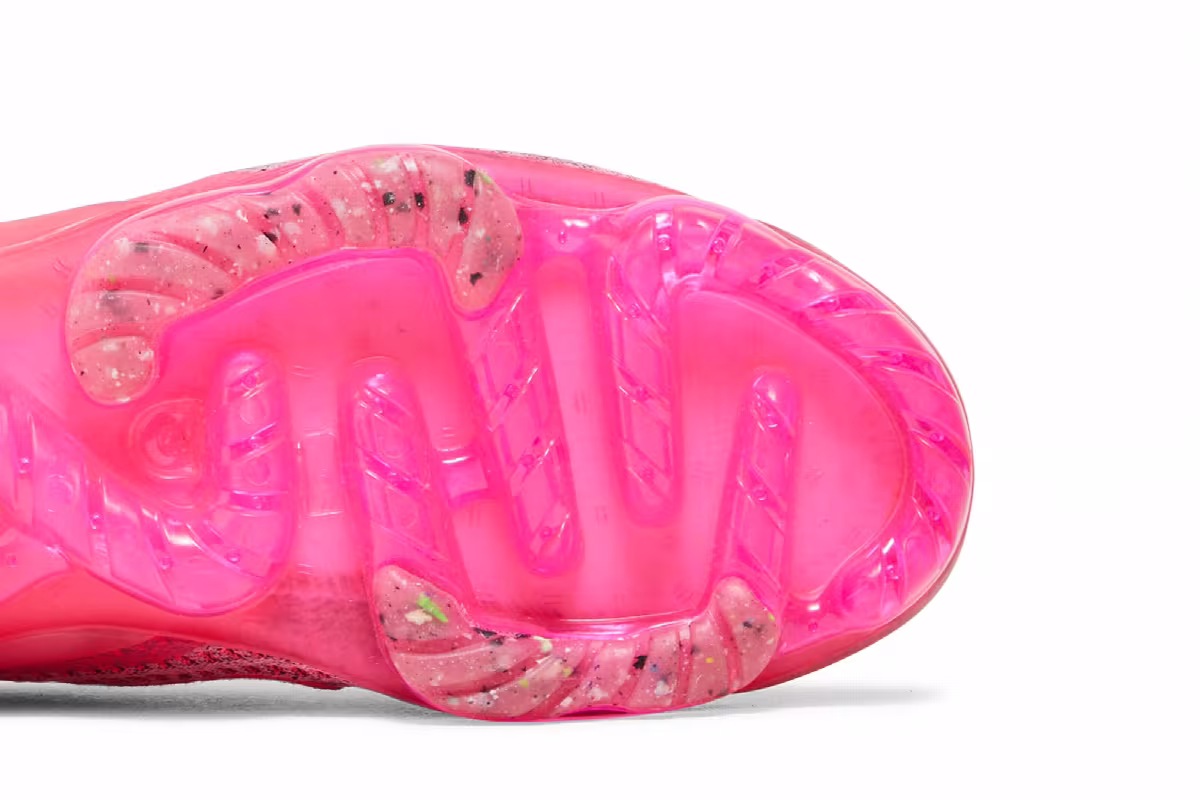 Nike Women's Air VaporMax 2021 Flyknit Hyper Pink, view 6