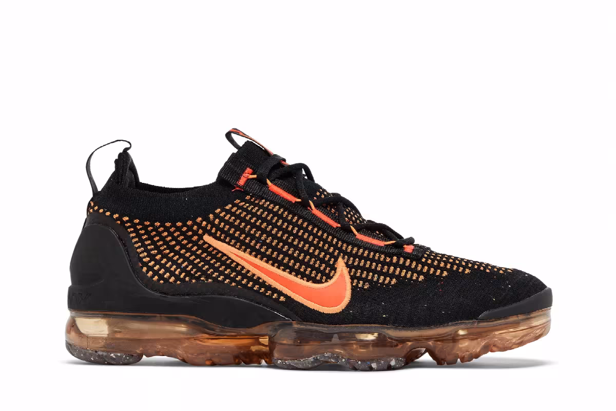 Nike Air VaporMax 2021 Flyknit Magma, view 2