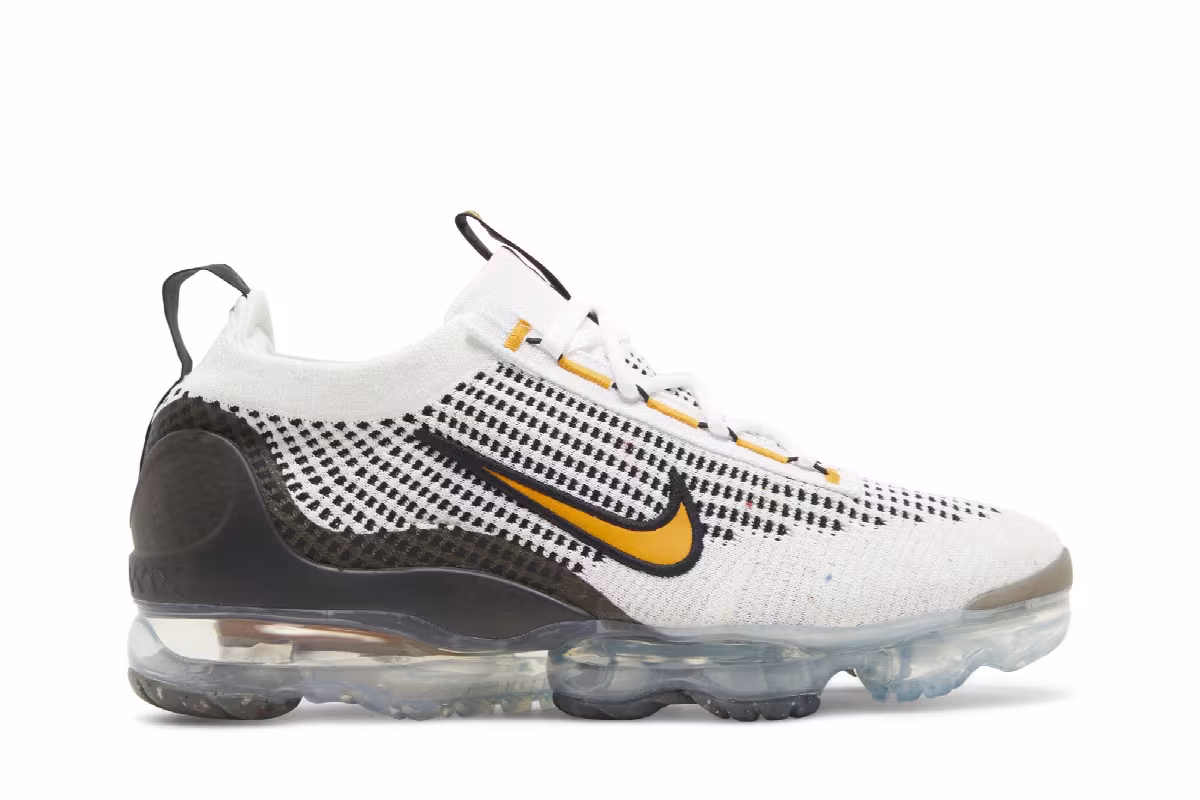 Nike Air VaporMax 2021 Flyknit White Kumquat, view 2