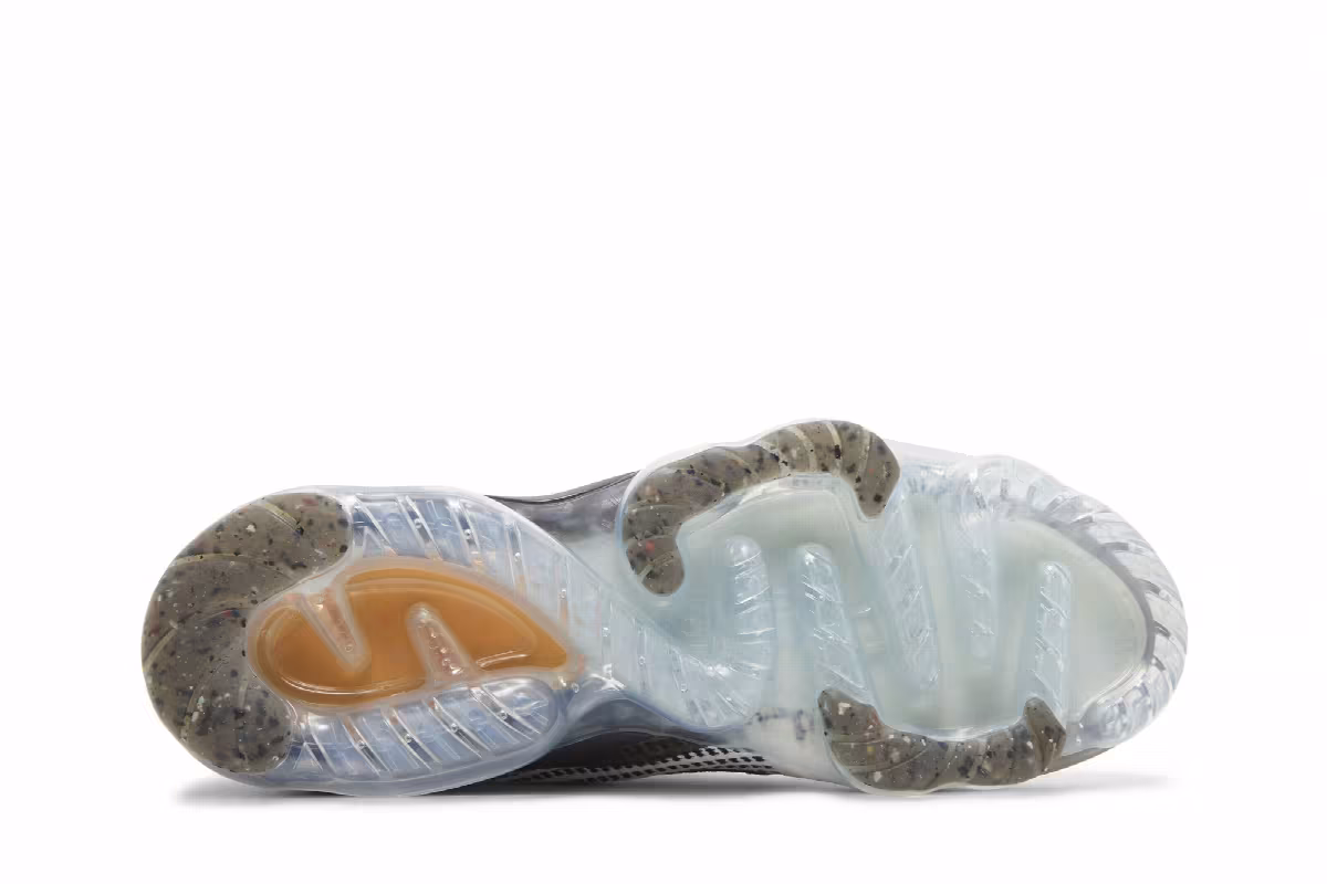 Nike Air VaporMax 2021 Flyknit White Kumquat, view 5