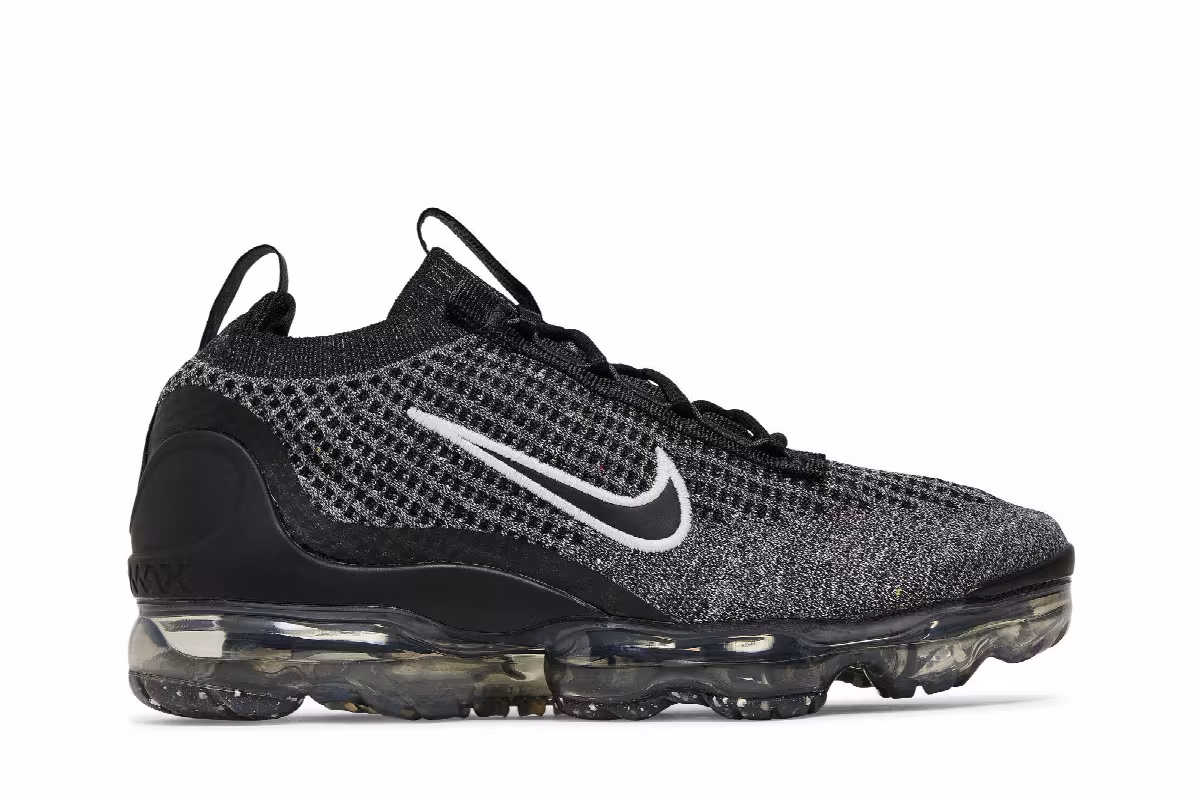 Nike Air VaporMax 2021 Flyknit GS Oreo, view 2