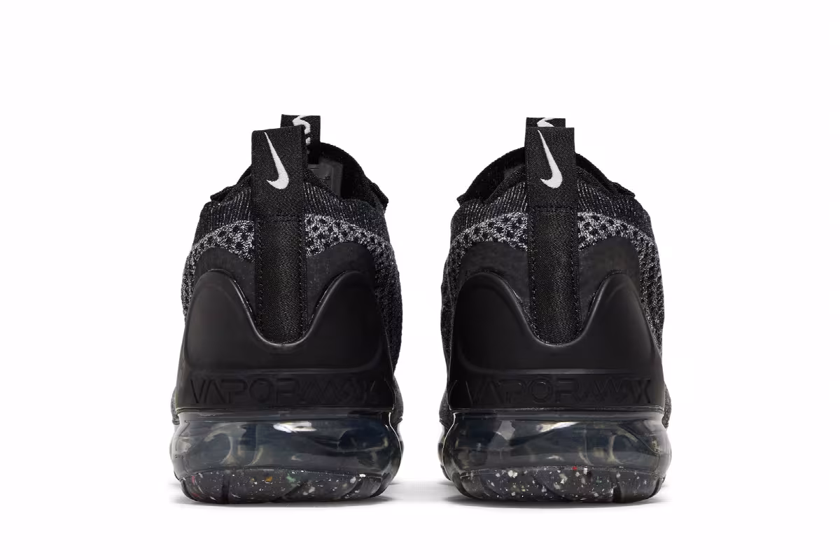 Nike Air VaporMax 2021 Flyknit GS Oreo, view 7