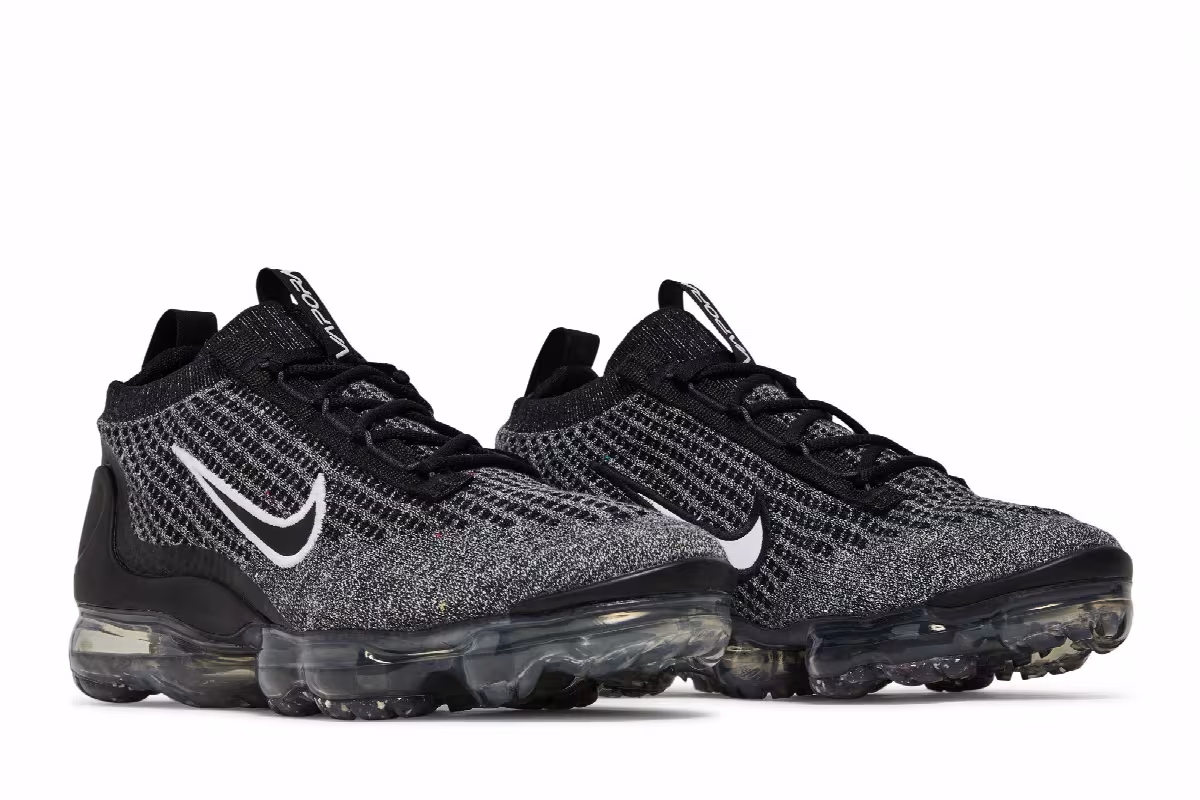Nike Air VaporMax 2021 Flyknit GS Oreo, view 9