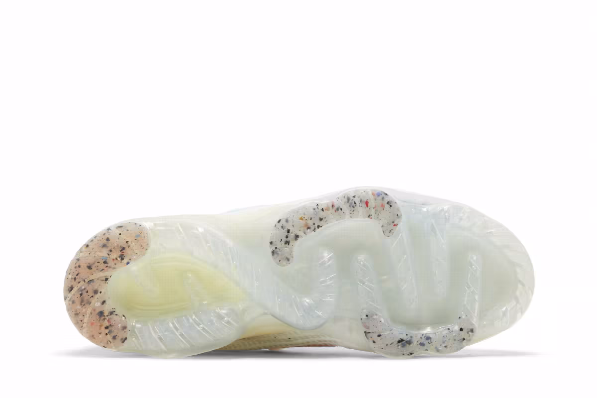 Nike Air VaporMax 2021 Flyknit GS Mismatched Swoosh - White, view 5