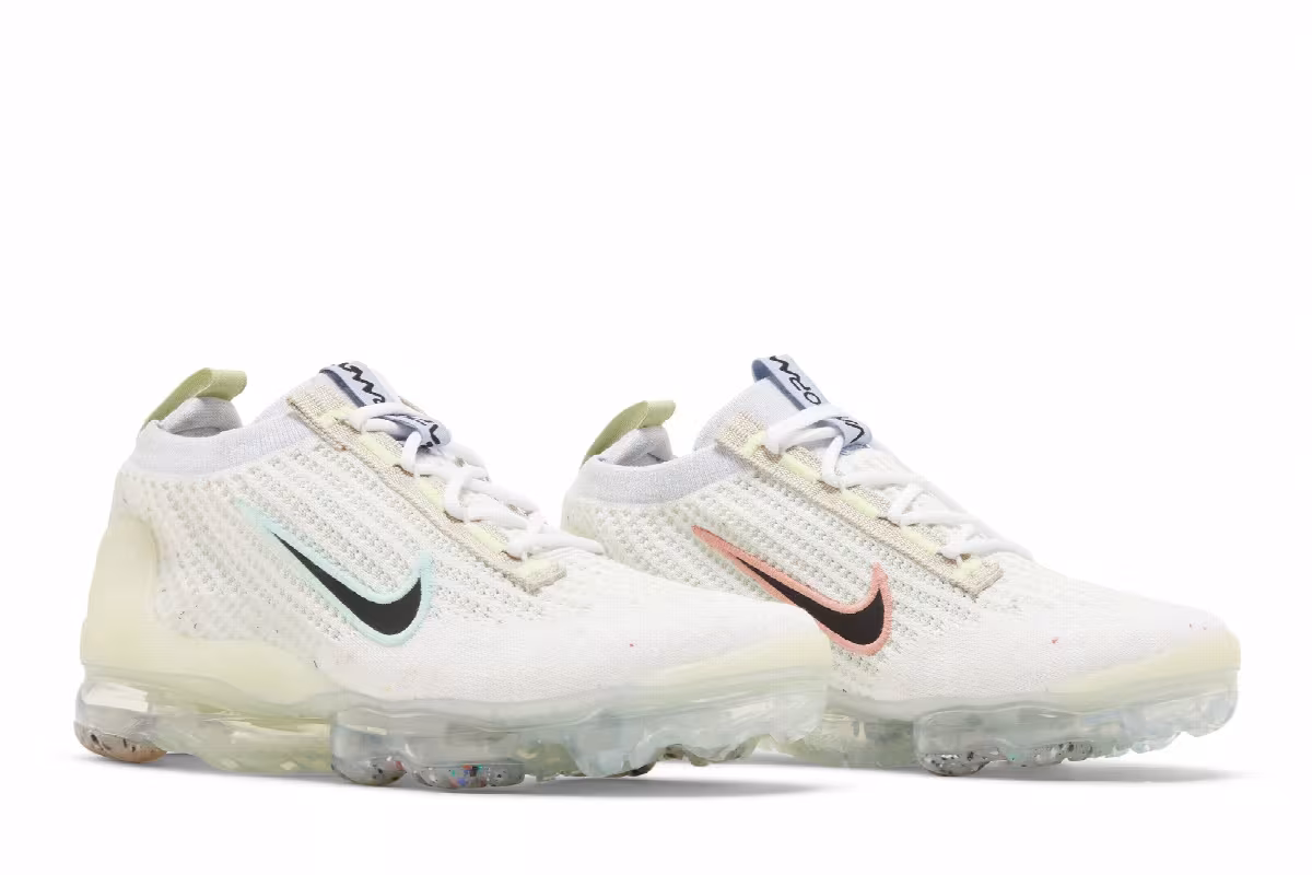 Nike Air VaporMax 2021 Flyknit GS Mismatched Swoosh - White, view 9