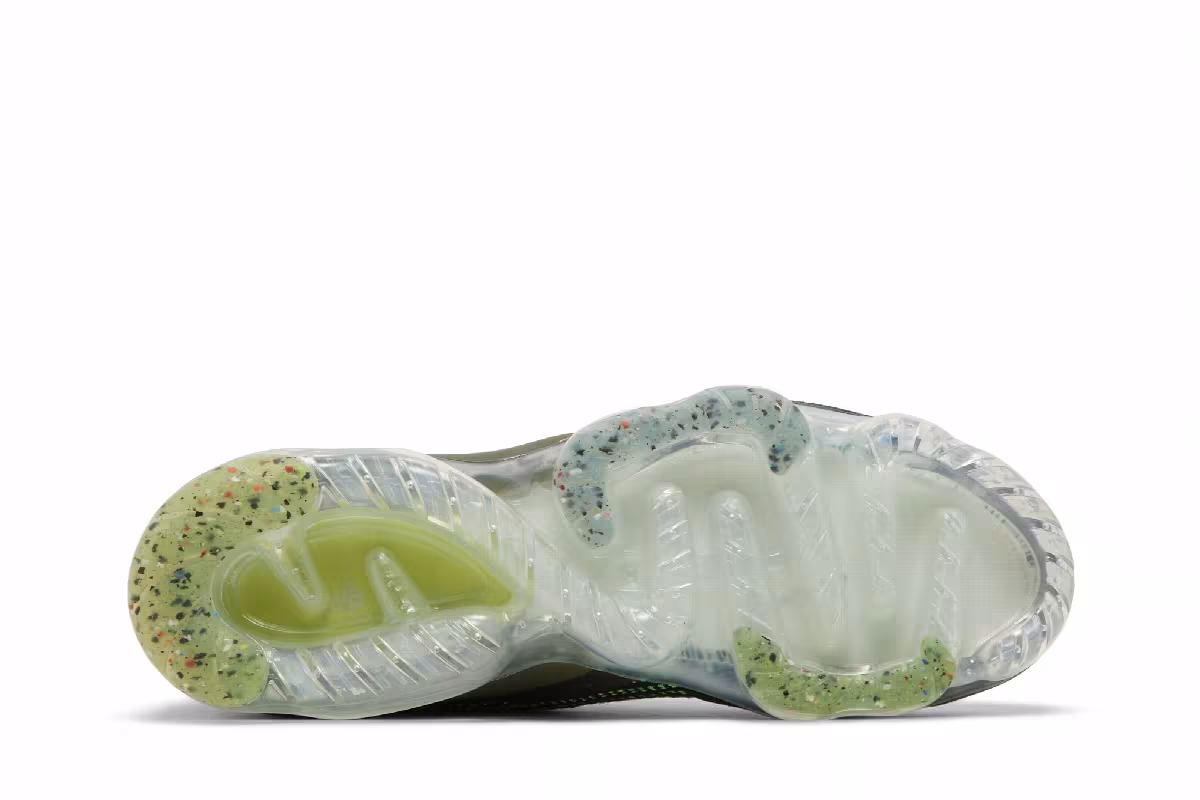 Nike Air VaporMax 2021 Flyknit Black Chlorophyll, view 5