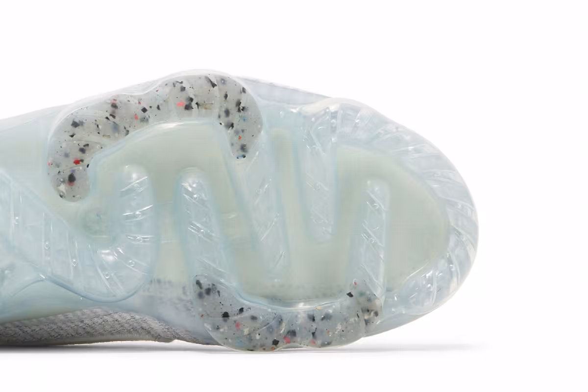 Nike Air VaporMax 2021 Flyknit GS Mismatched Swoosh - White Aura, view 6