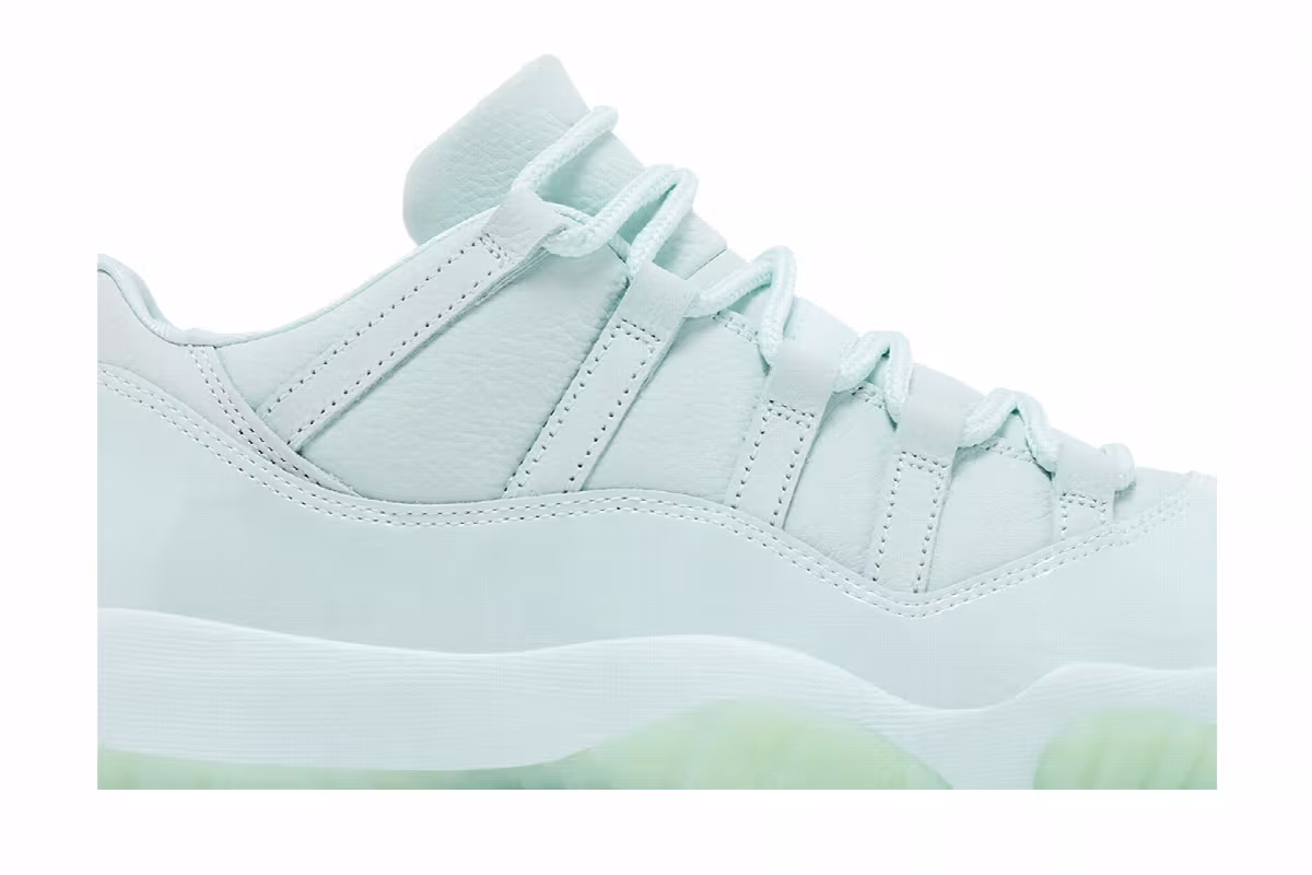 JAIDE x Women's Air Jordan 11 Low Fiberglass, view 3
