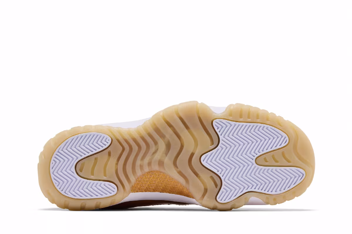 Women's Air Jordan 11 Low Mothers Day, view 5