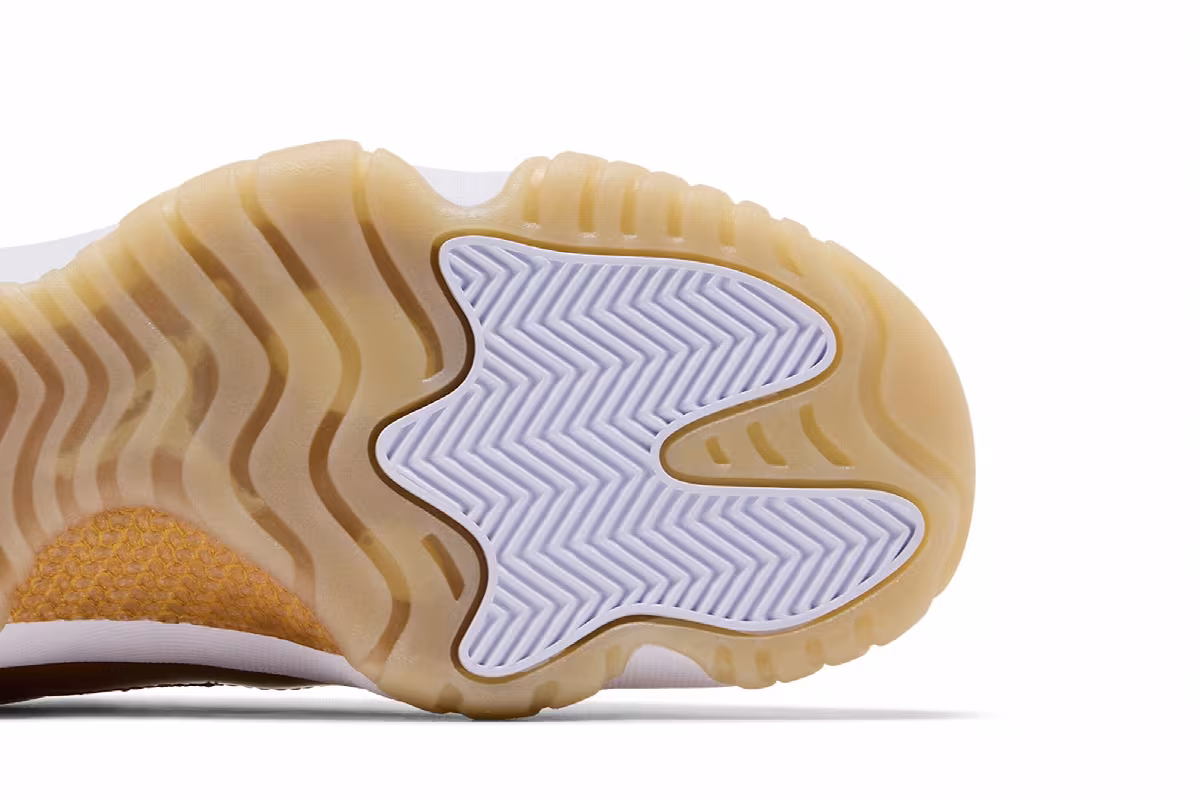 Women's Air Jordan 11 Low Mothers Day, view 6