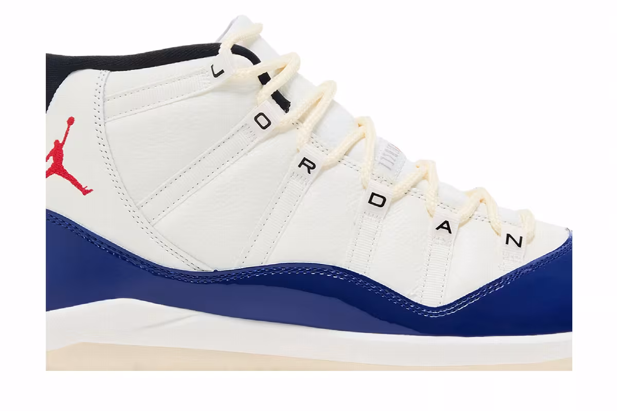 Air Jordan 11 MCS Rare Air, view 3