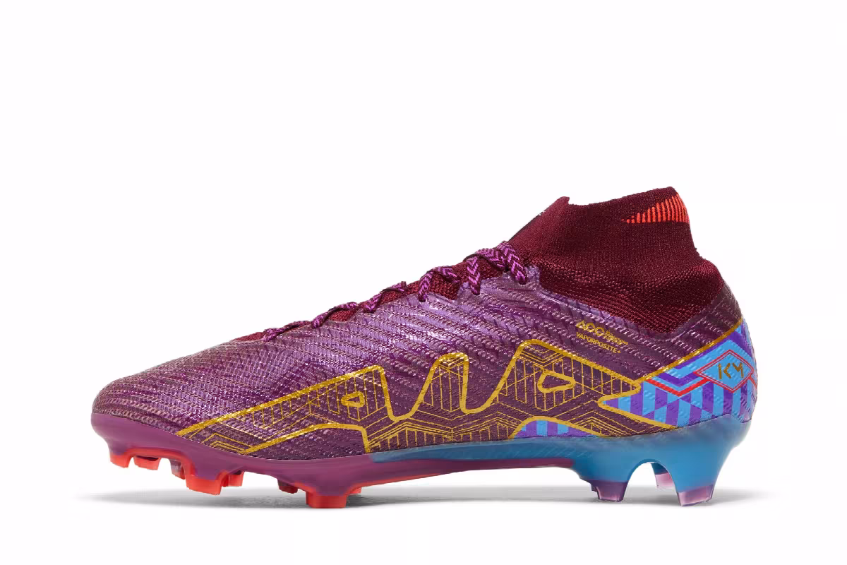 Kylian Mbappé x Nike Zoom Mercurial Superfly 9 Elite FG Dark Beetroot, view 4