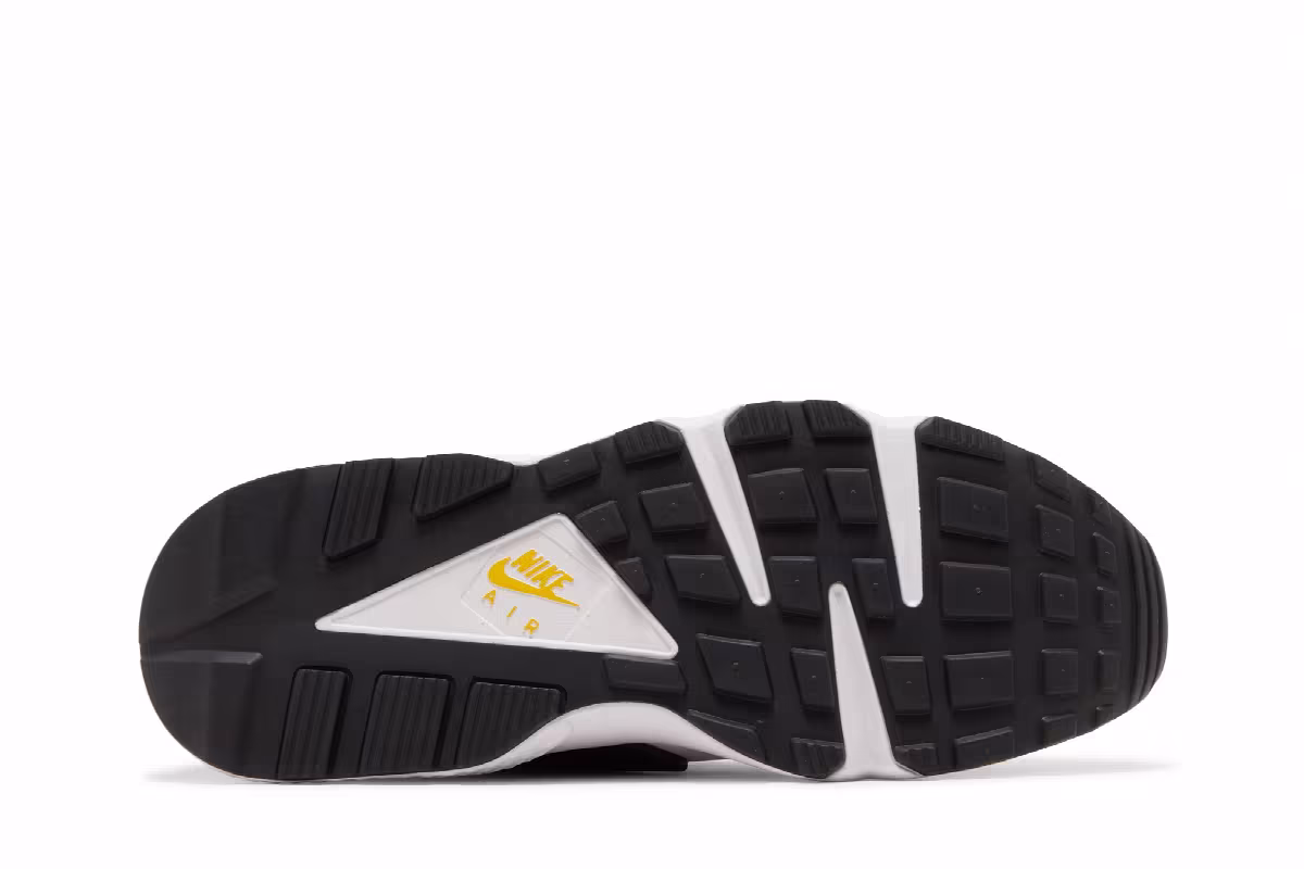 Nike Air Huarache Michigan, view 5