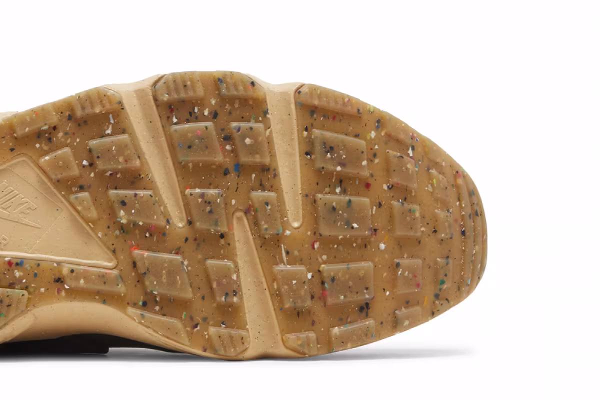 Nike Air Huarache Crater Premium Cargo Khaki, view 6