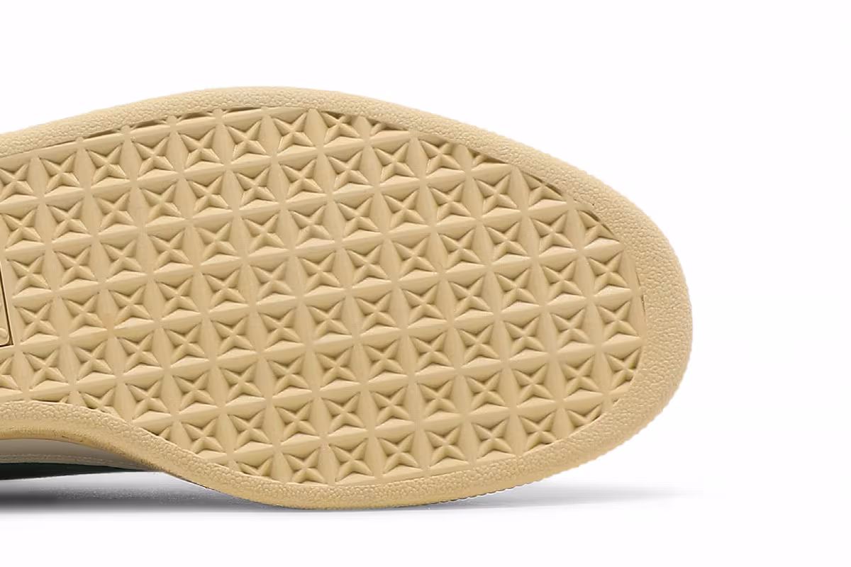 Rhuigi x Puma Suede White Juniper, view 6
