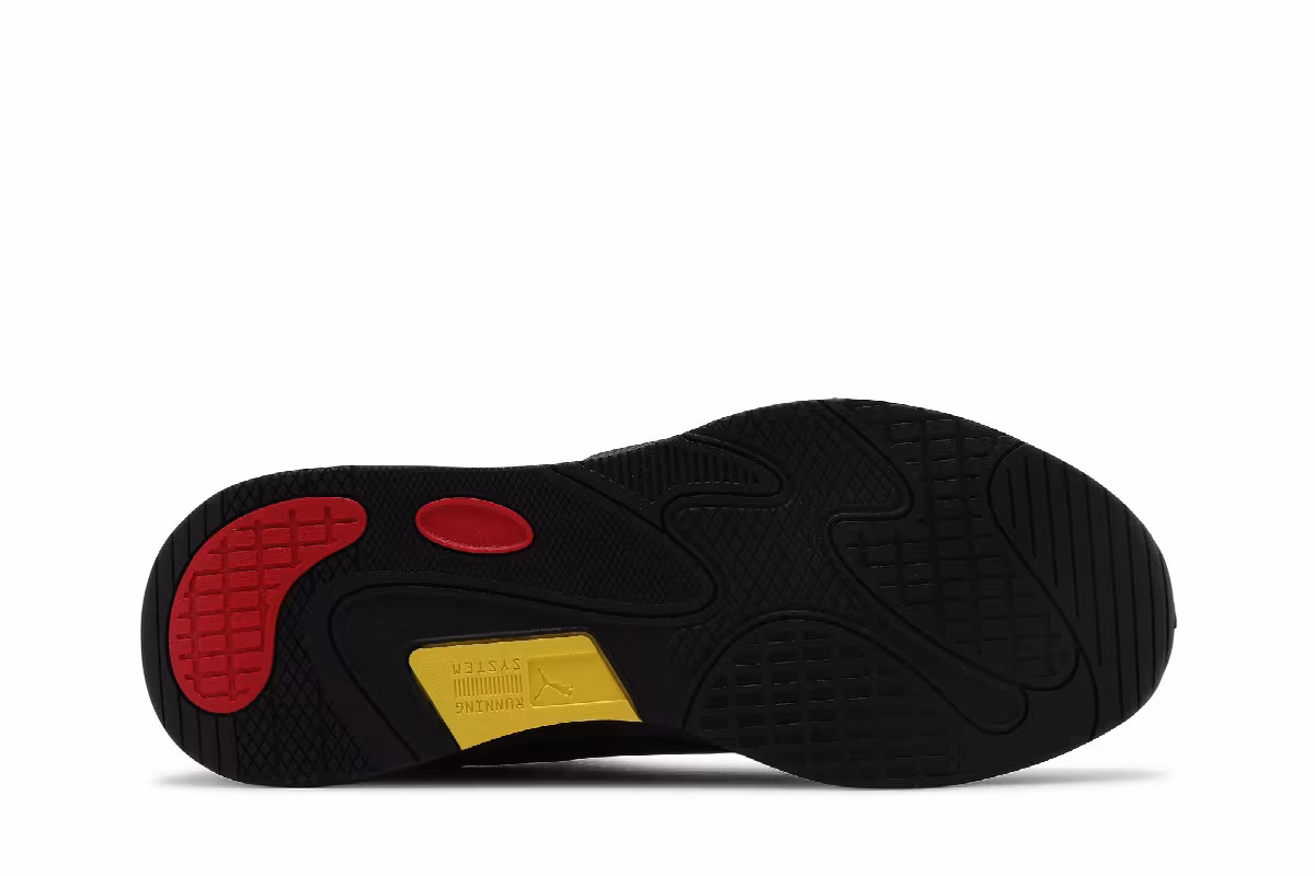 Scuderia Ferrari x Puma RS-Fast Black Rosso Corsa, view 5