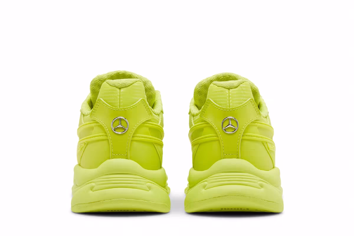 Mercedes-AMG Petronas Motorsport x Puma RS-Connect Bluemazing, view 7