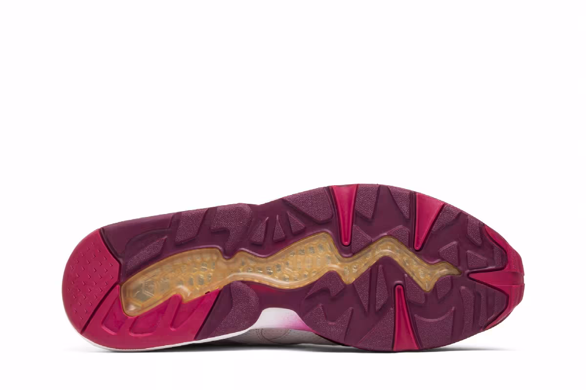 Ronnie Fieg x Puma R698 Sakura, view 5