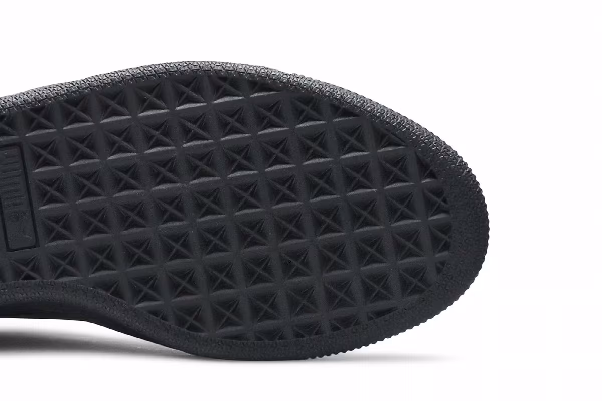 Puma Barbie x Women's Suede Classic Black, view 6
