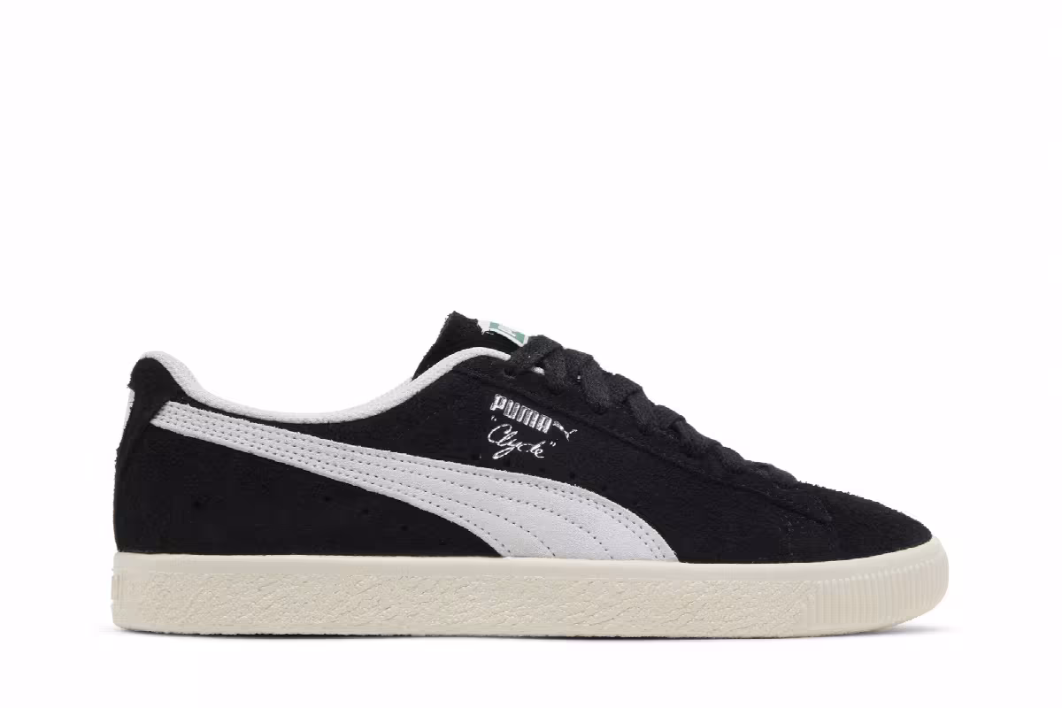 Puma Clyde Hairy Suede - Black, view 2