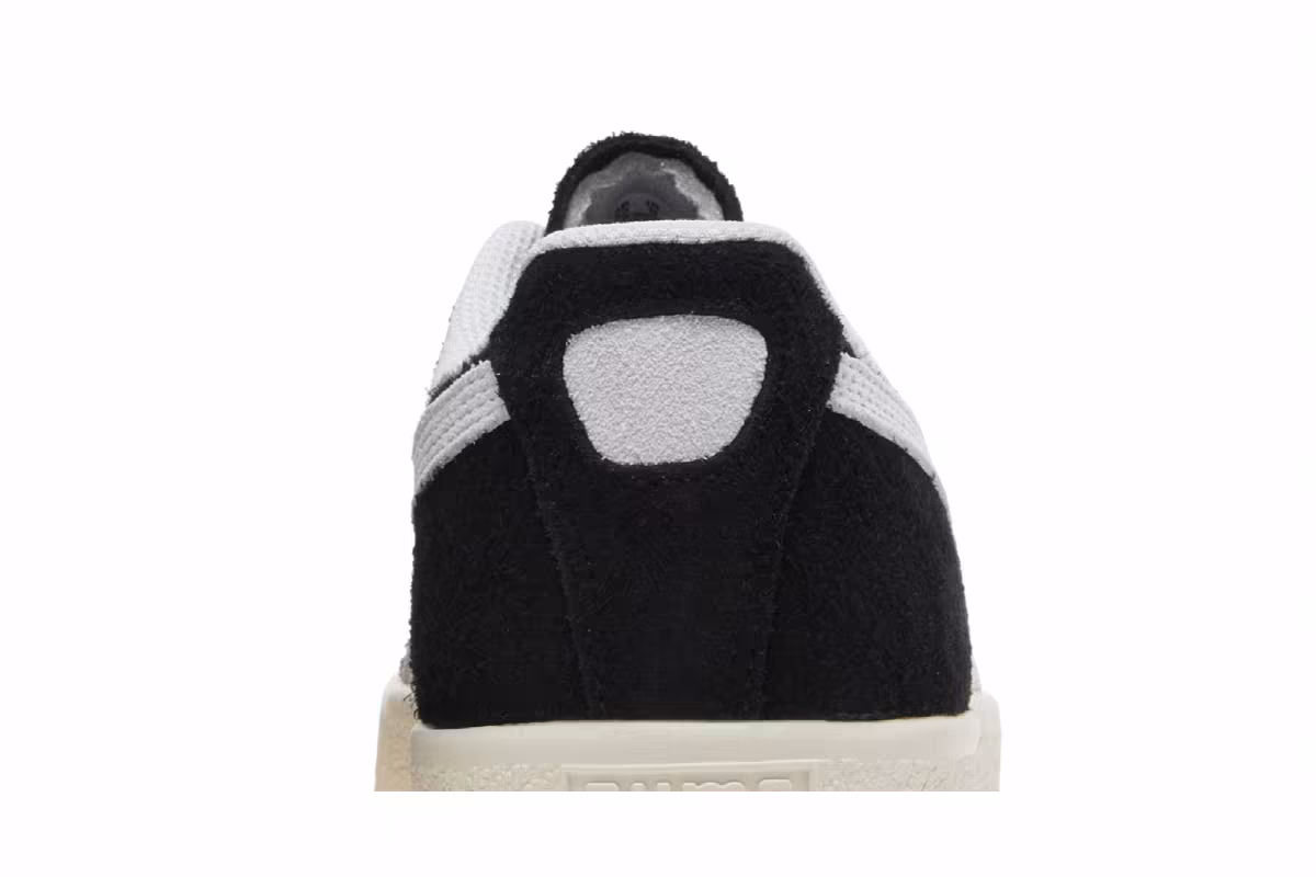 Puma Clyde Hairy Suede - Black, view 8