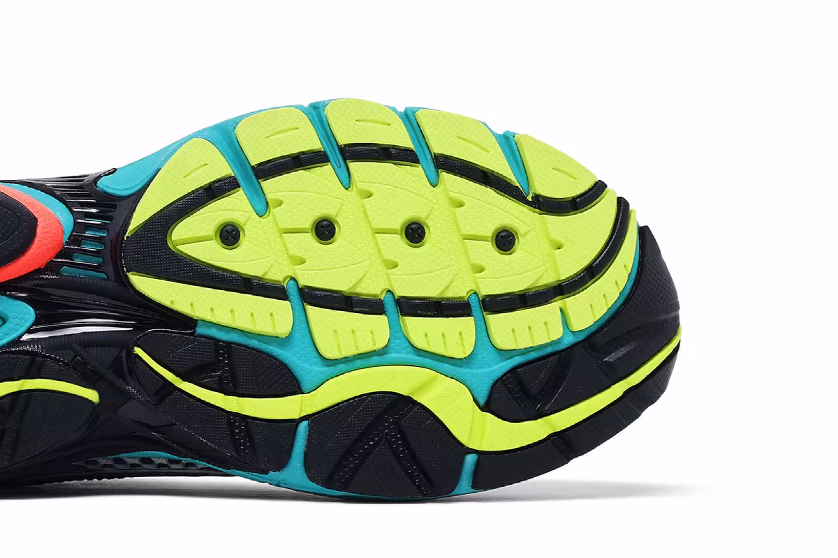 Saucony ProGrid Omni 9 Mutant, view 6