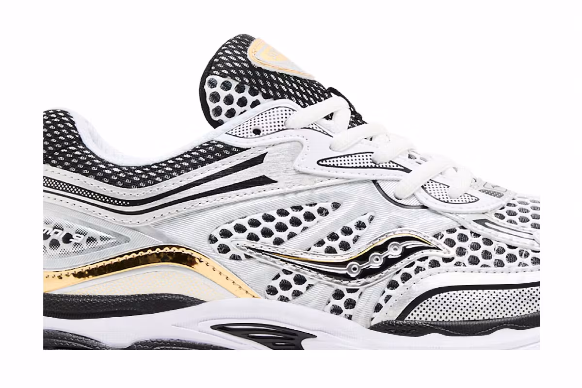 Saucony ProGrid Omni 9 Big Kid Silver Gold, view 3