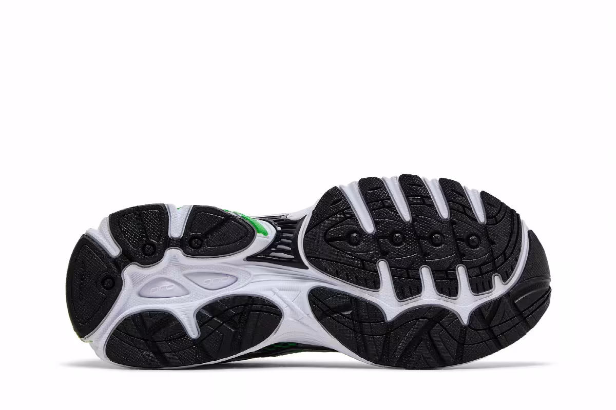 Saucony ProGrid Omni 9 Big Kid White Fern Black, view 5