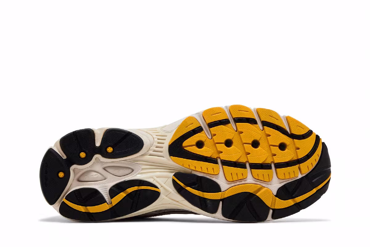 Saucony ProGrid Omni 9 Tomorrow, Meet Yesterday Pack - Pollen, view 5