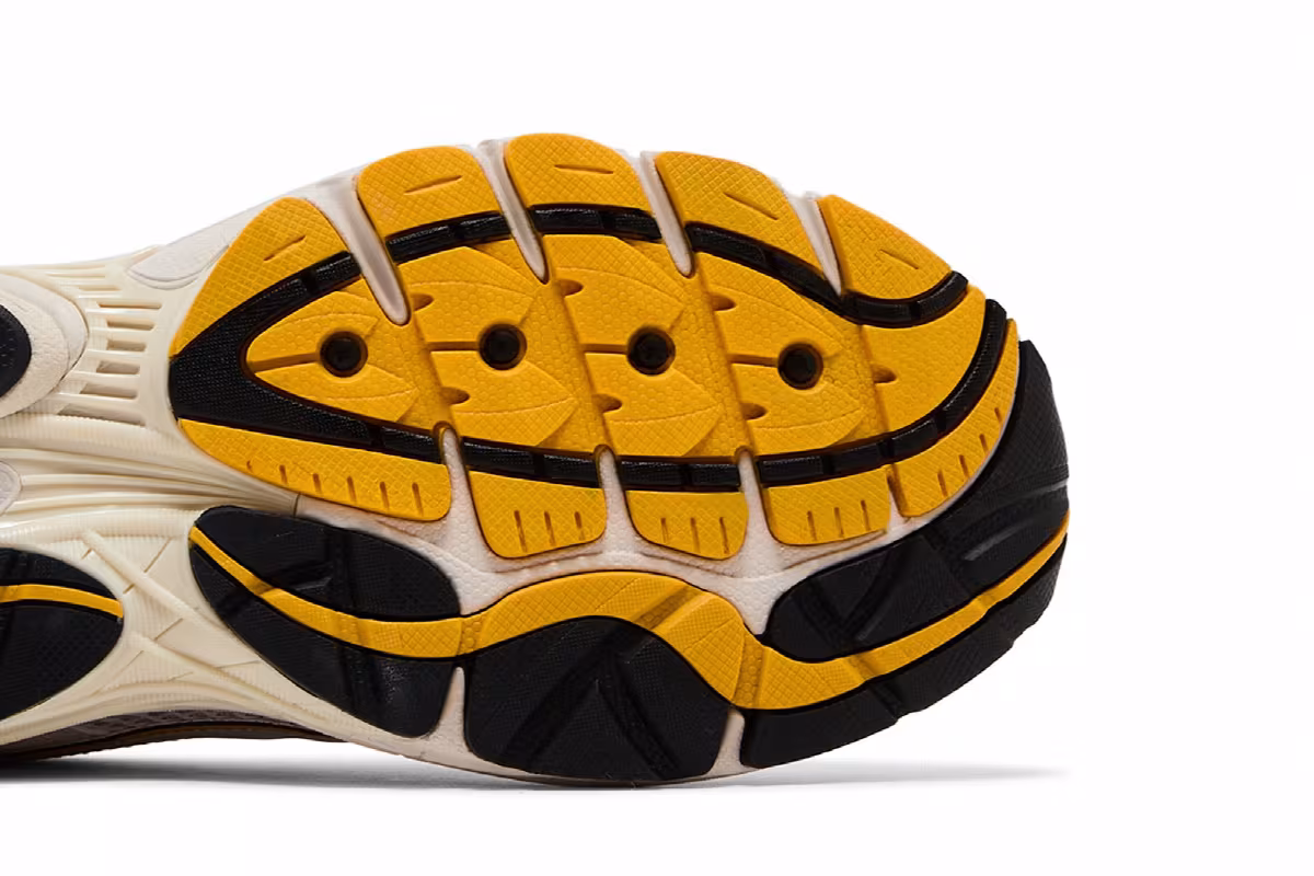 Saucony ProGrid Omni 9 Tomorrow, Meet Yesterday Pack - Pollen, view 6