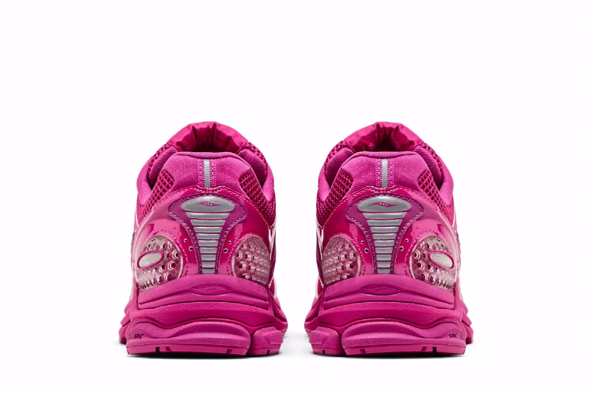 Saucony Women's ProGrid Triumph 4 Glossy Pink, view 7
