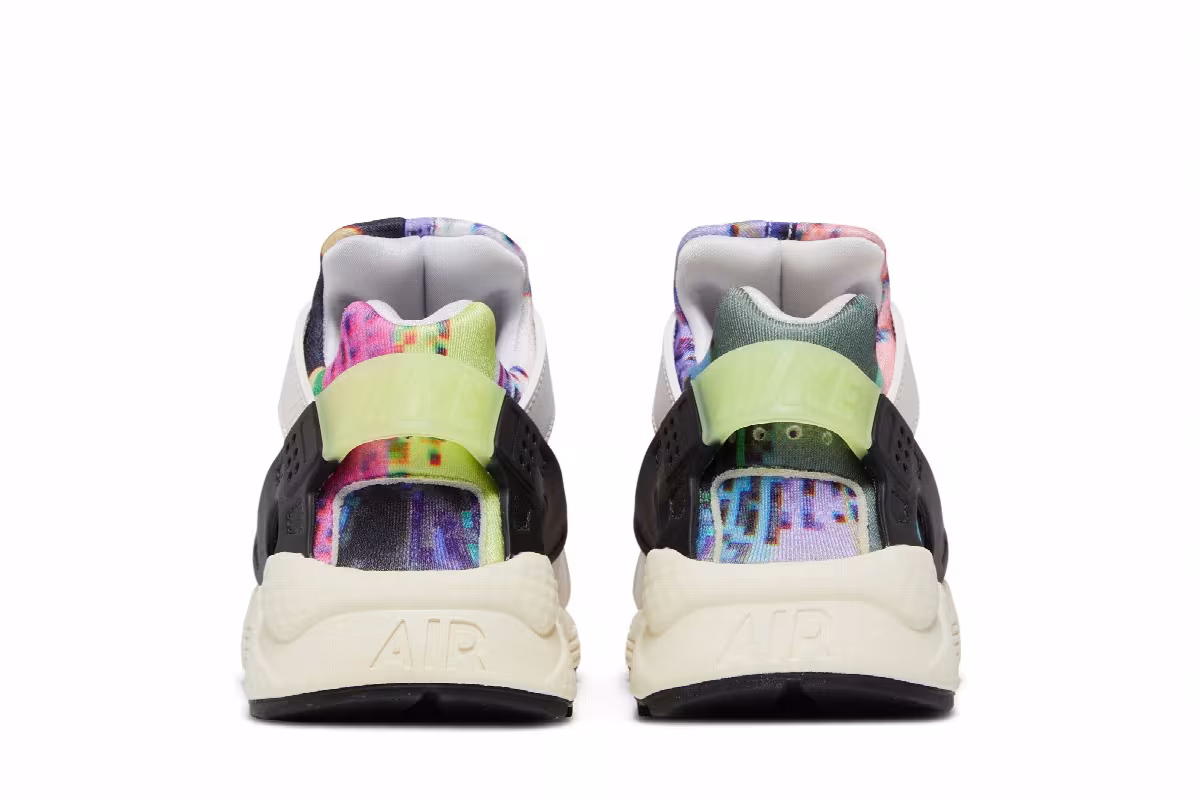 Nike Women's Air Huarache Pixel, view 7