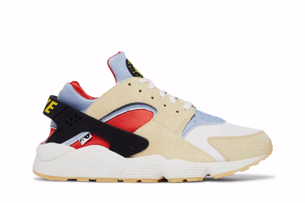 Nike Air Huarache Yin Yang, view 2