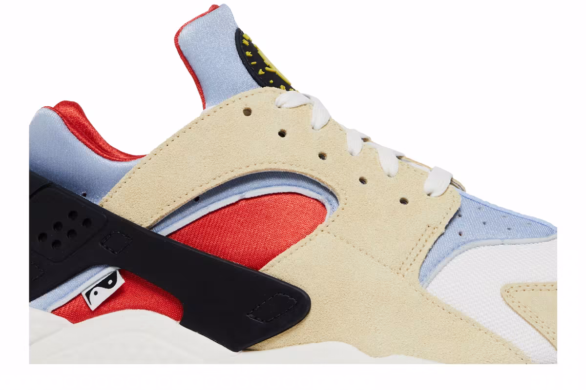 Nike Air Huarache Yin Yang, view 3