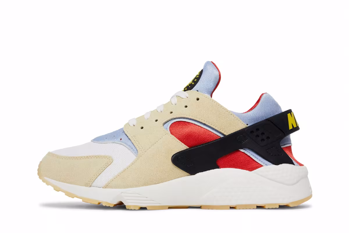 Nike Air Huarache Yin Yang, view 4