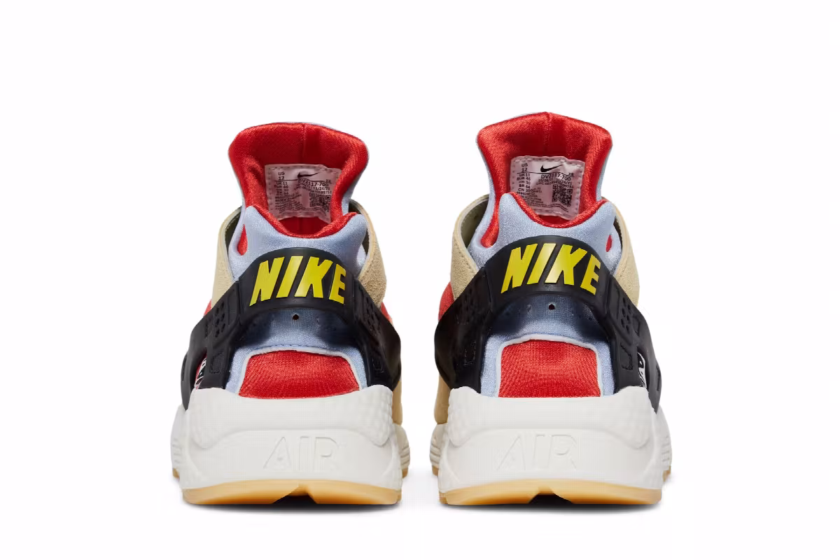 Nike Air Huarache Yin Yang, view 7