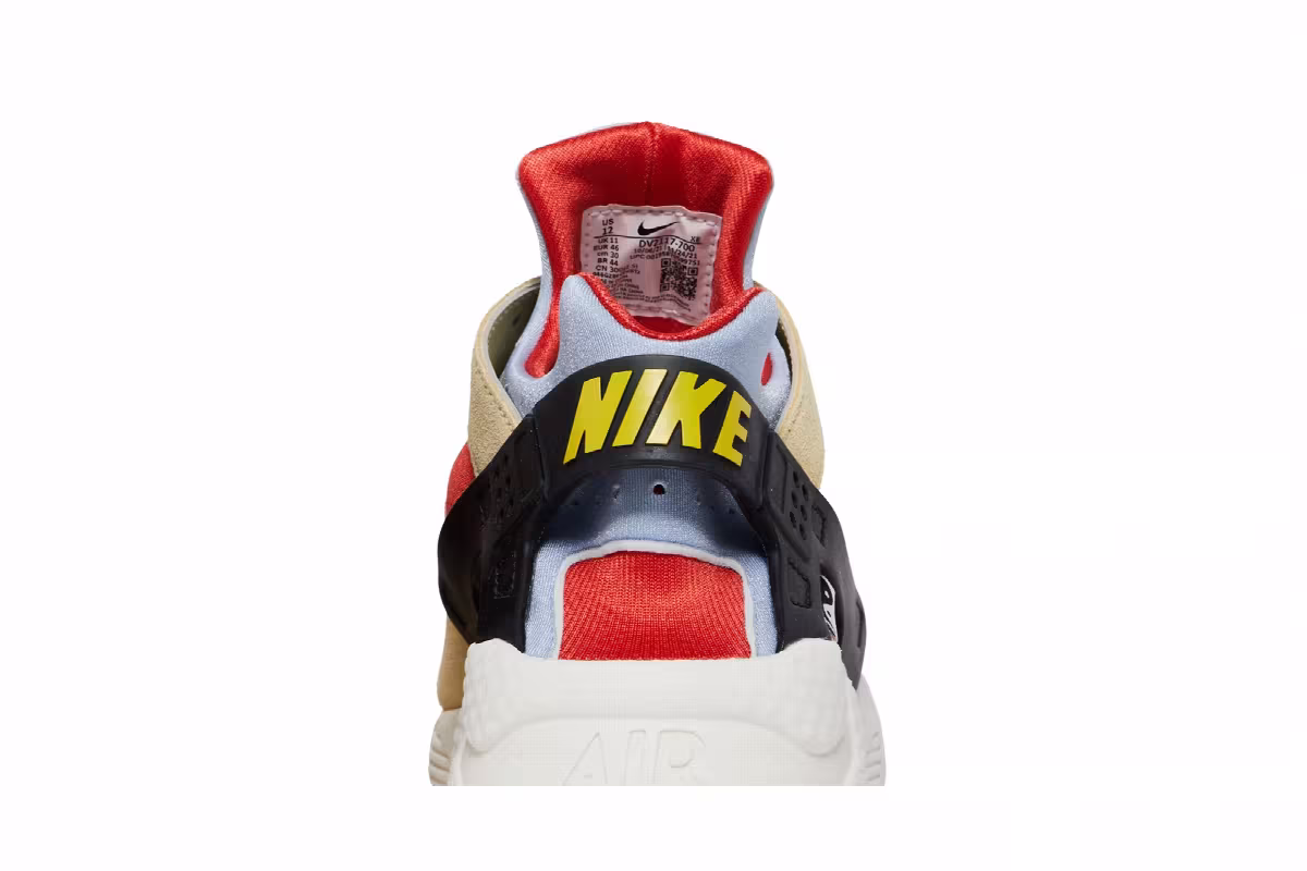 Nike Air Huarache Yin Yang, view 8