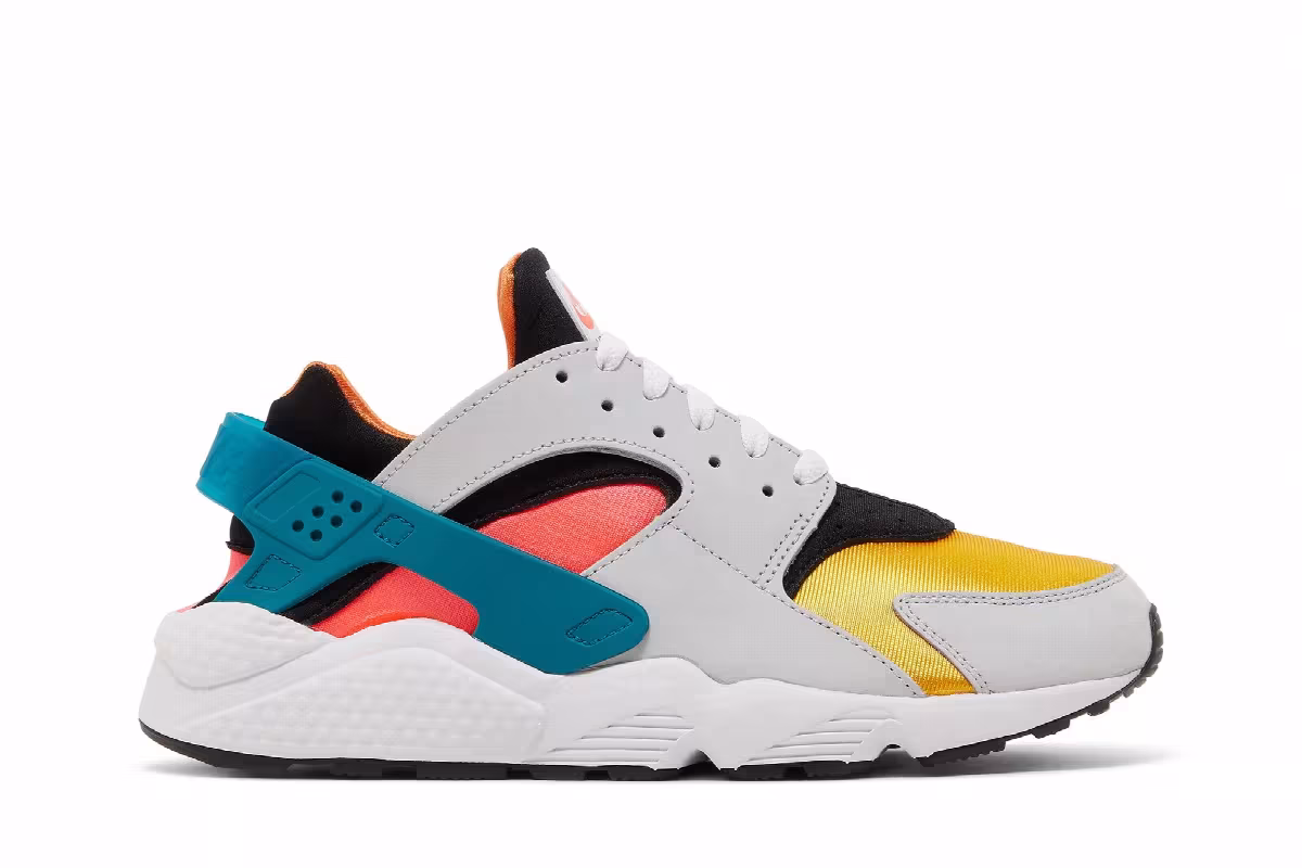 Nike Air Huarache Run NYC, view 2