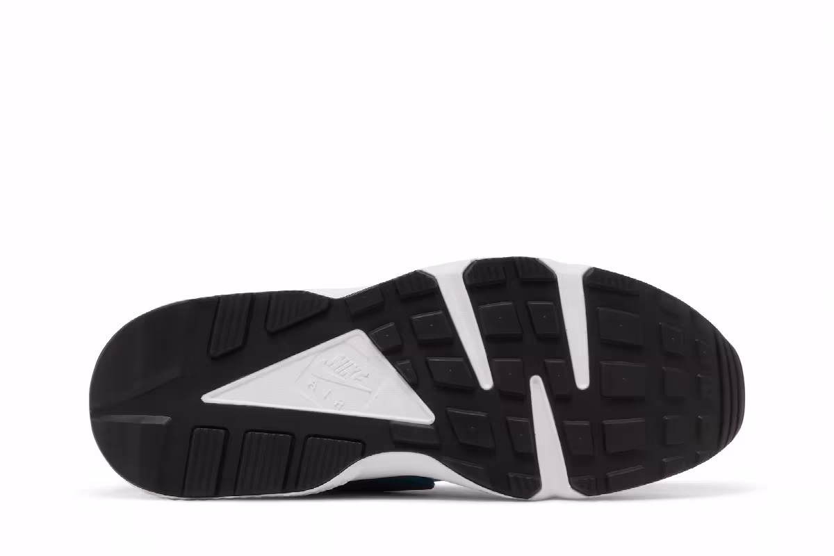 Nike Air Huarache Run NYC, view 5