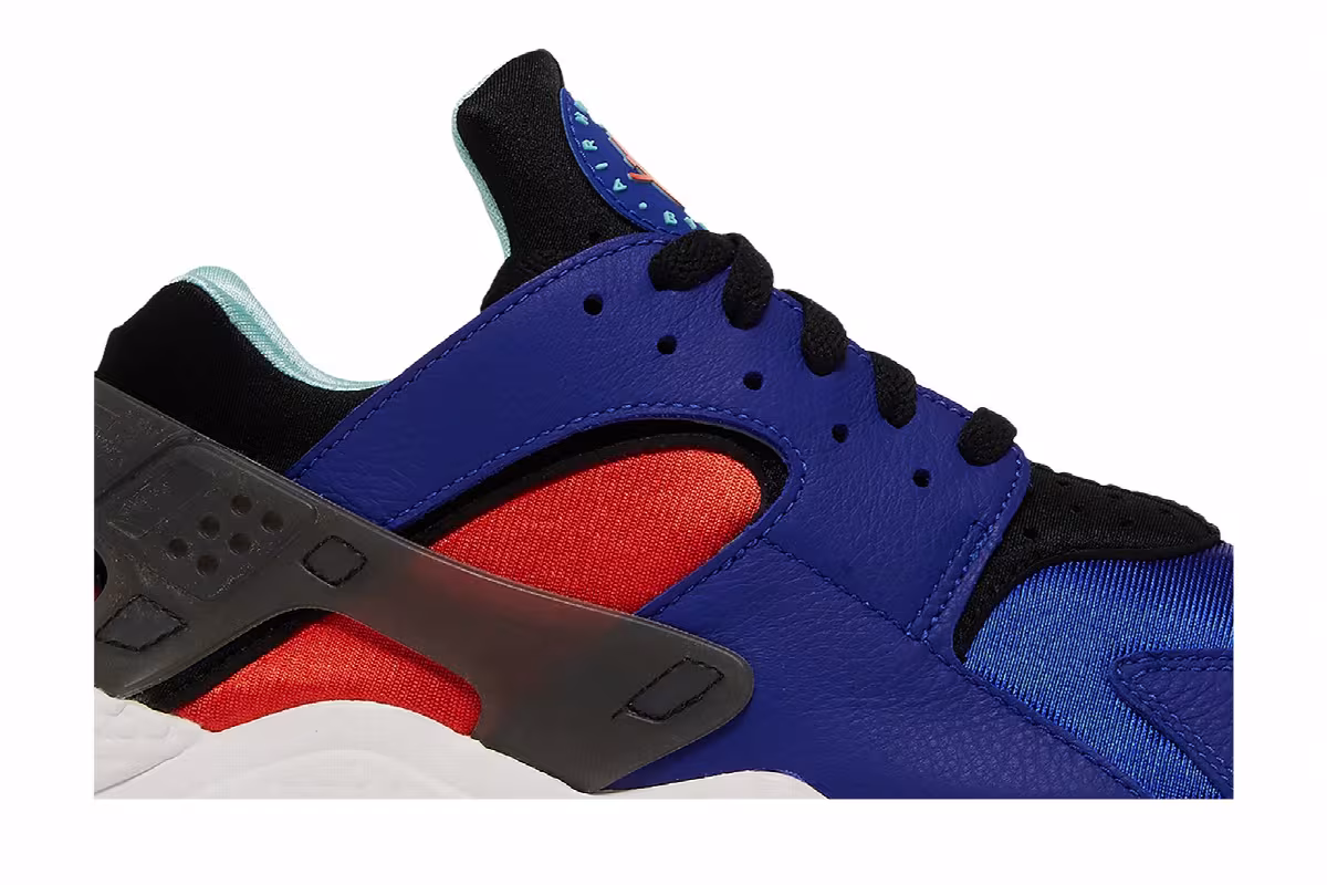 Nike Air Huarache Concord Orange, view 3