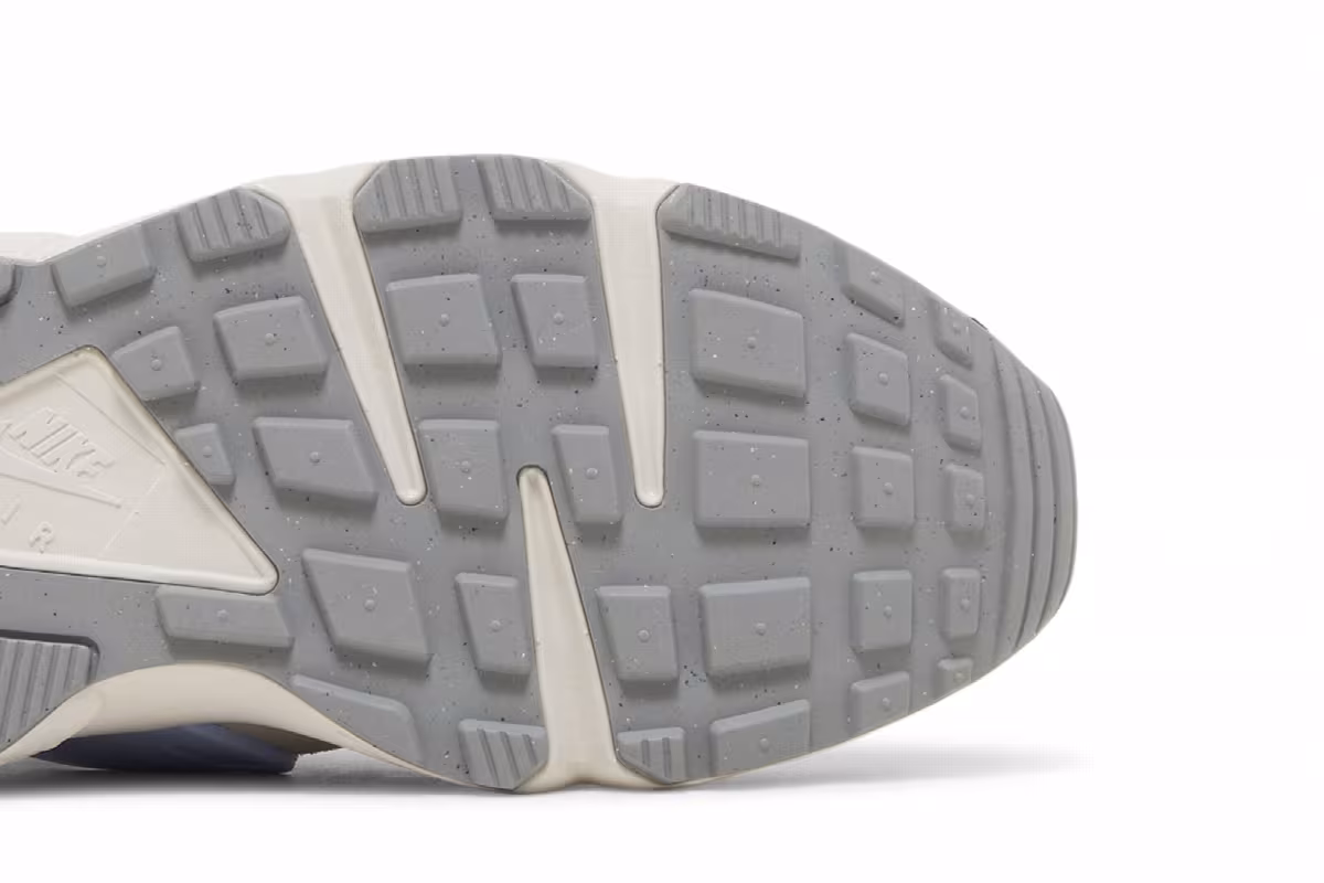 Nike Women's Air Huarache Grey Celestine Blue, view 6