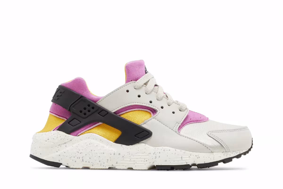 Nike Huarache Run GS Light Bone University Gold Pink, view 2